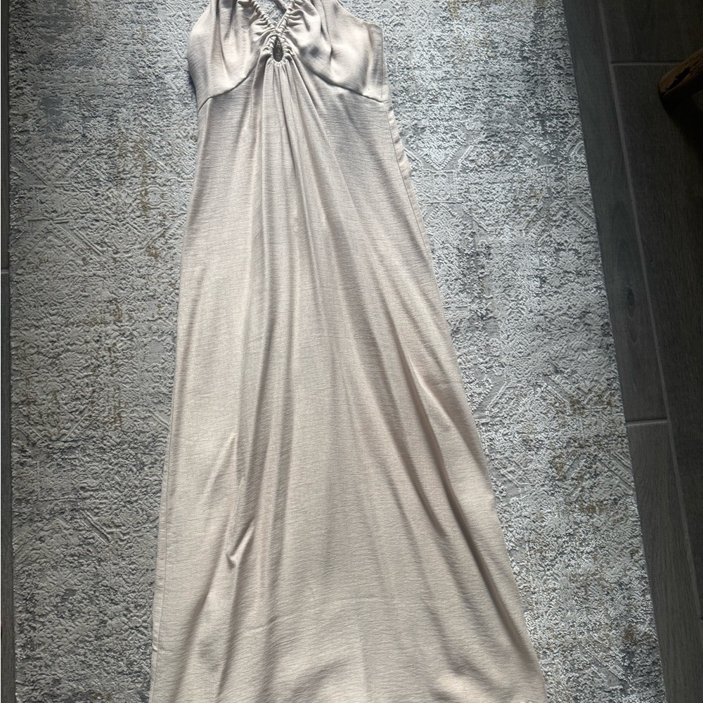 NWOT- Elegant Beige Spaghetti Strap Dress. Key hole middle. - Picture 11 of 11